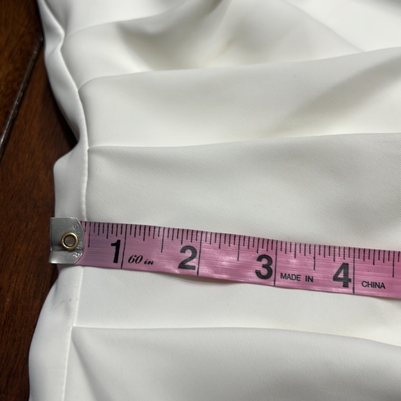 Lulu's White One Shoulder Side Pleated Side Slit Dress Sz S NWT - Picture 10 of 12